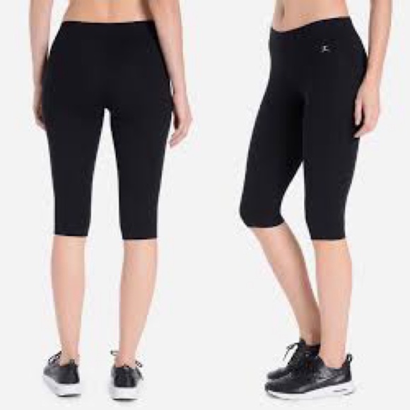 2 pc 👯‍♀️ Danskin Leggings & Cropped Black Leggings with Key Pocket - Picture 7 of 16